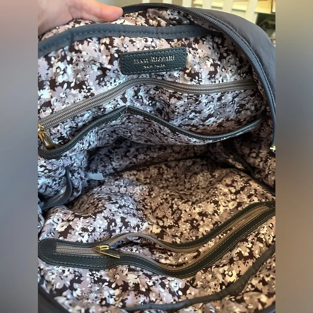 Isaac Mizrahi organizer bag